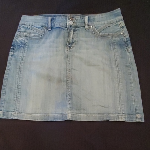 White House Black Market Dresses & Skirts - White House Black Market Blue Jean Skirt Womens 8